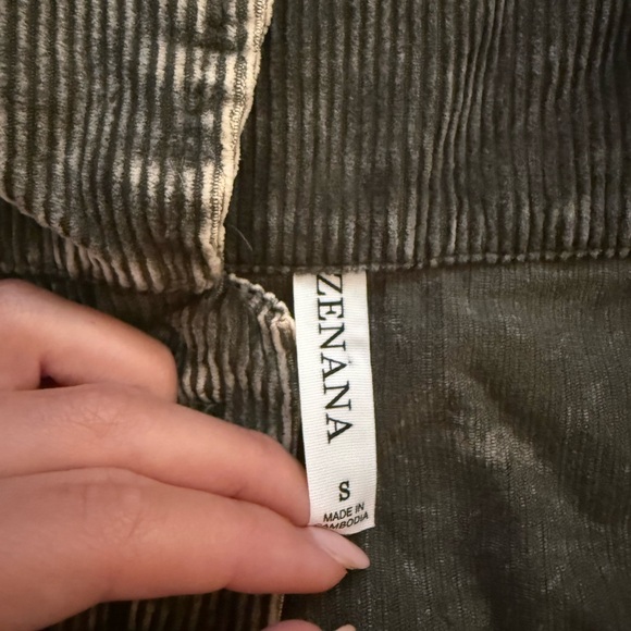 Zenana Outfitters Olive Corduroy Jacket Size Small - Picture 3 of 3